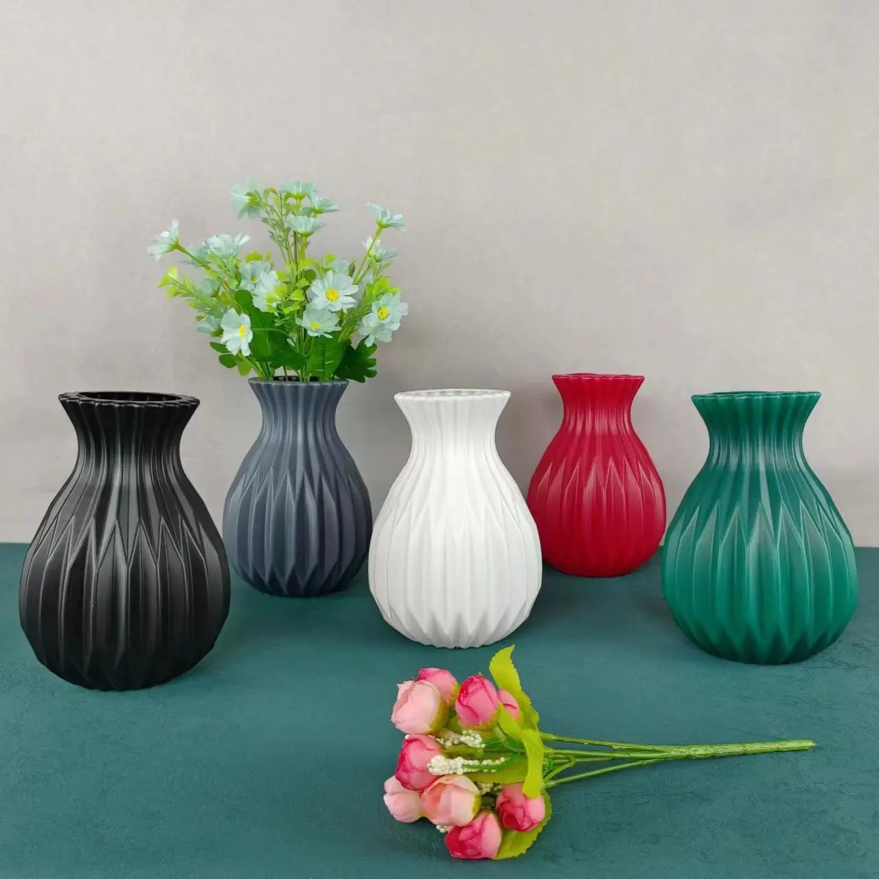 Nordic Imitation Ceramic Vase: Elegant Decor for Living Rooms and Weddings